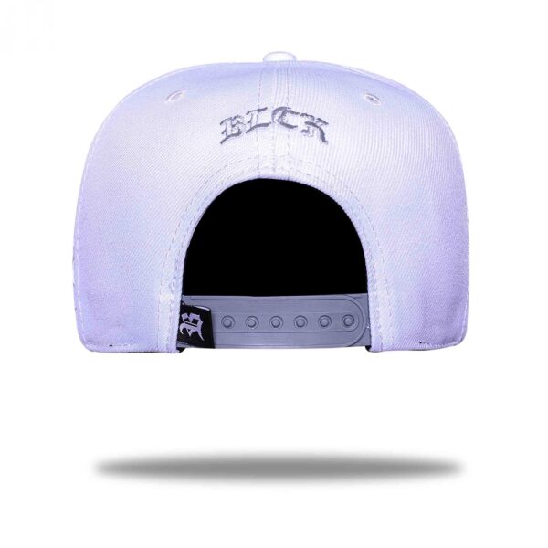 BONÉ SNAPBACK LOGO FLAMES GREY WHITE - BLCK - Imagem 3